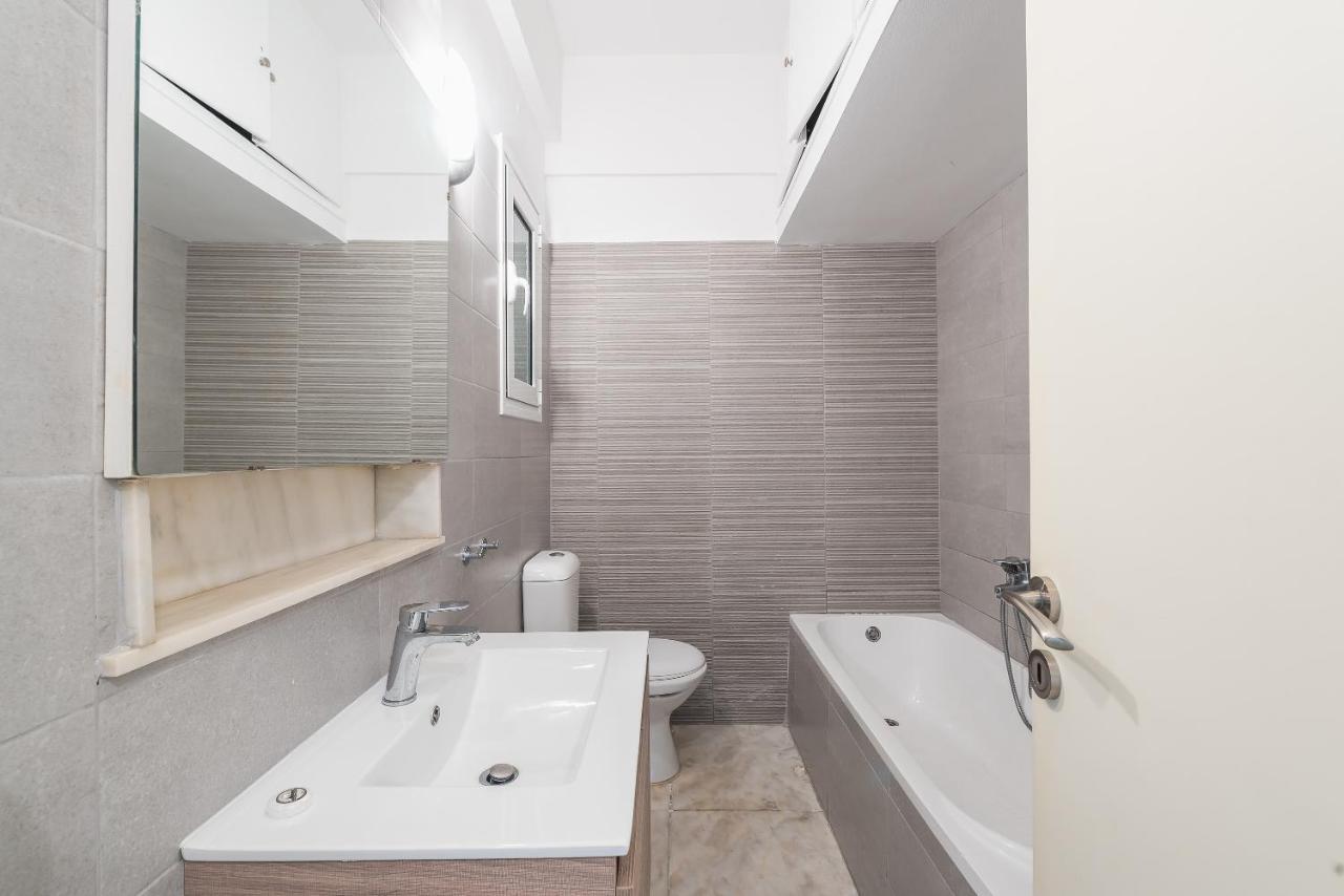 Victoria Plaza Palace Apartments เอเธนส์ ภายนอก รูปภาพ